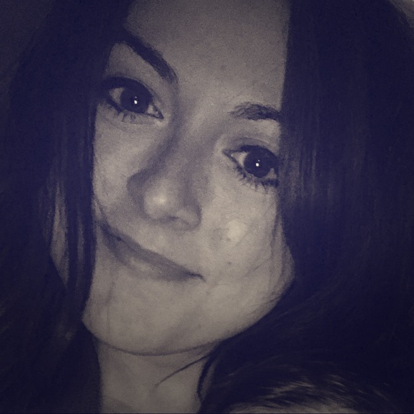 Meet your Posher, Anna - Picture 1 of 1